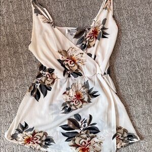 Floral Sleeveless Romper in Cream, Red and Gray sz 8